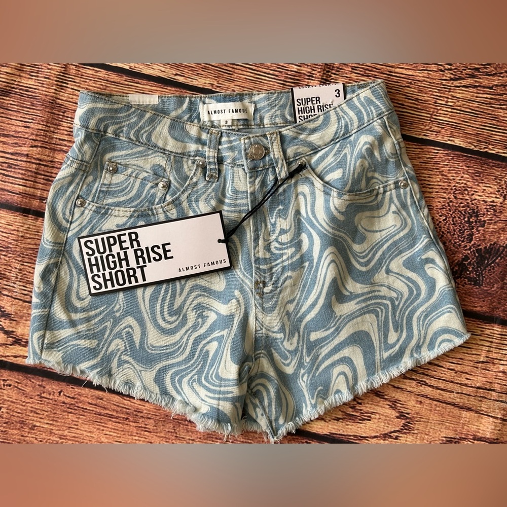 Almost Famous Blue Super High‎ Rise Shorts - Picture 8 of 8